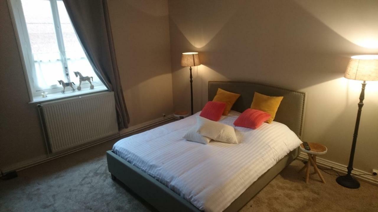 Au Pied Du Beffroi Apartment Arras Exterior foto